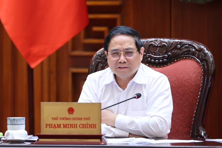 Thủ tướng: Không để thiếu nguồn cung xăng dầu; khẩn trương xây dựng kho dự trữ chiến lược- Ảnh 6.